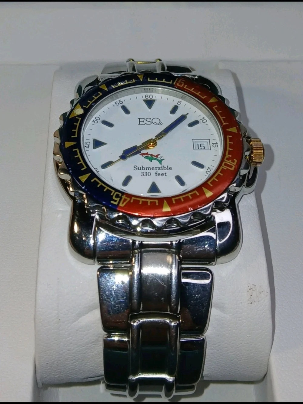 Esquire by Movado Submersible Wristwatch 330 feet Diver, Date Swiss Quartz